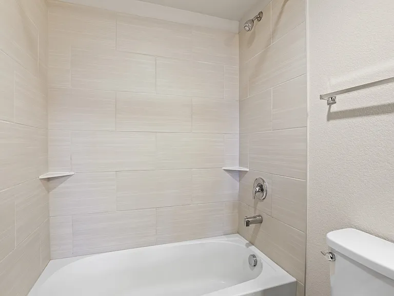 Copperleaf Place Apartments — Photo 26