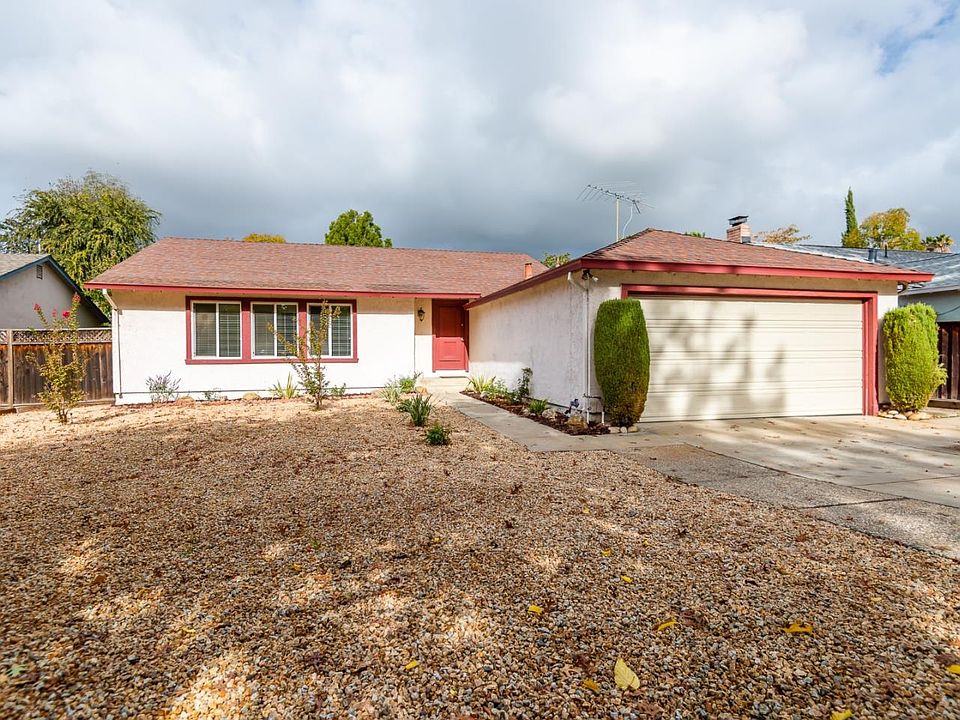 1st image of 3385 Onslow Way