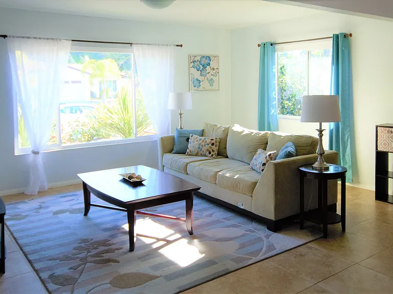 7902 Flanders Dr — Photo 3