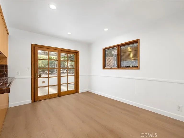 22204 Avenue San Luis — Photo 8