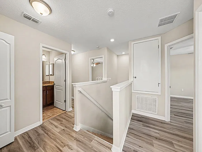 1941 Hawks View Dr — Photo 11