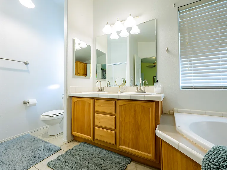 7860 E Benson Hwy — Photo 46