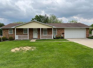 634 N Mount Auburn Rd, Cape Girardeau, MO 63701