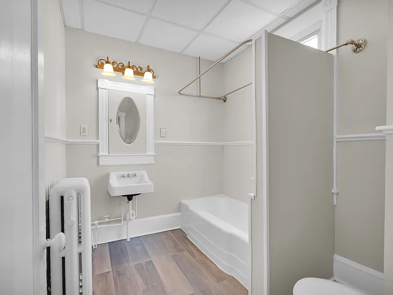 265-267 E Bertsch St #2 — Photo 12