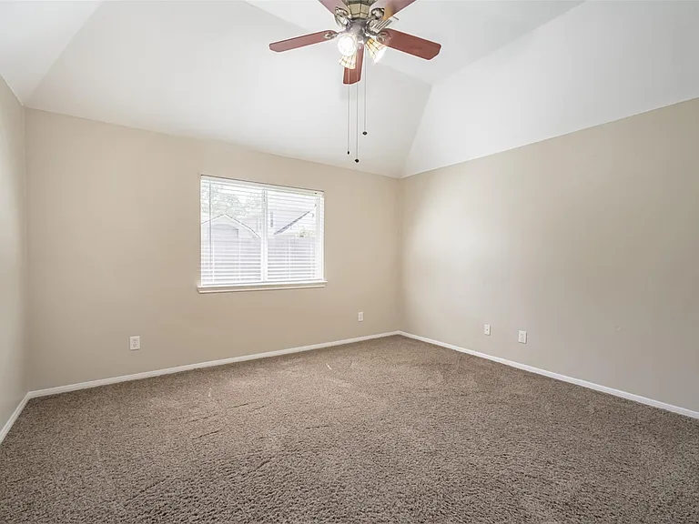 15810 Cypress Hall Dr — Photo 40
