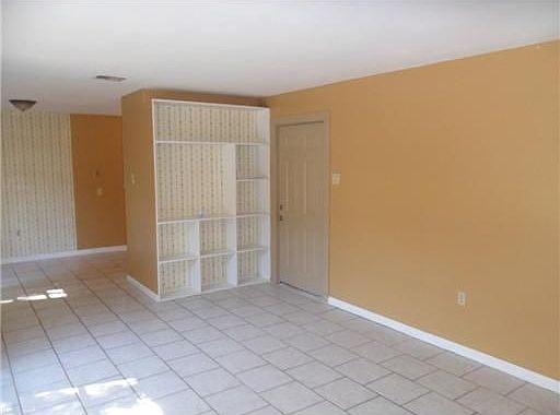 3rd image of 5919 Berkley Dr