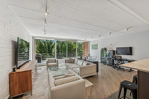 630 Vernon Ave #10 Photo 1