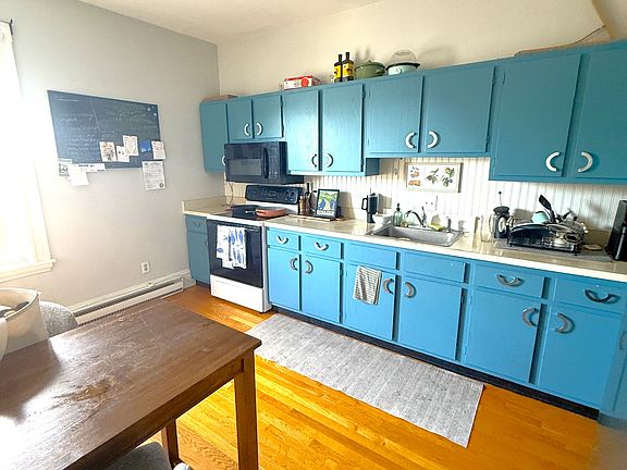 4th image of 167 M St #3F