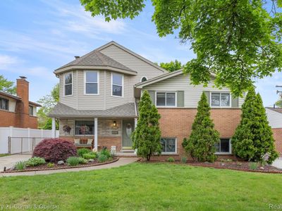 23318 Carlysle St, Dearborn, MI, 48124