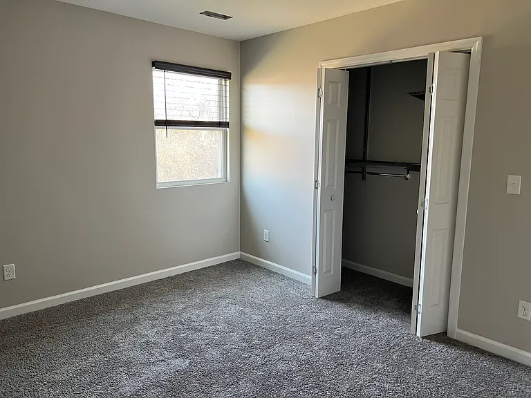 105 Chesapeake Ct — Photo 19