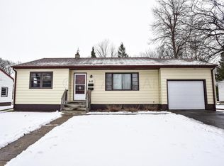 618 18th St N, Moorhead, MN 56560