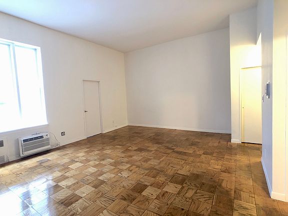 4th image of 40 W 87th St APT 1B