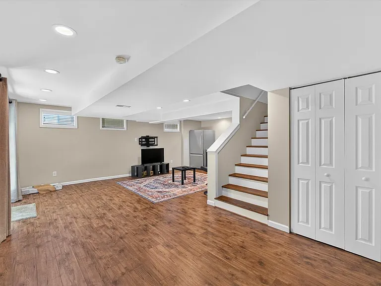 630 Cascade Lake Dr — Photo 8