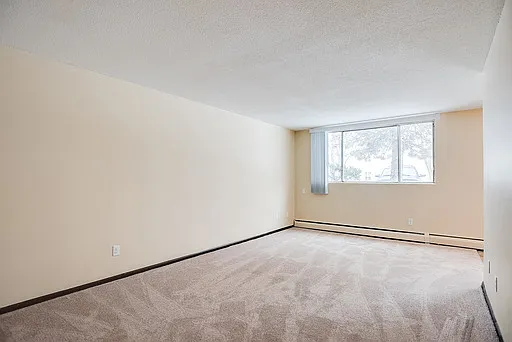 Woodbridge Terrace Apartments — Photo 18