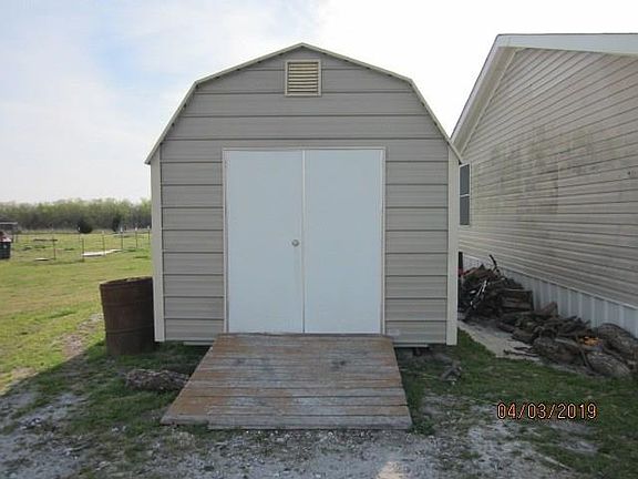 4th image of 1821 County Road 697
