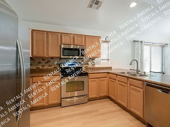 4th image of 3883 E Rose Quartz Ln