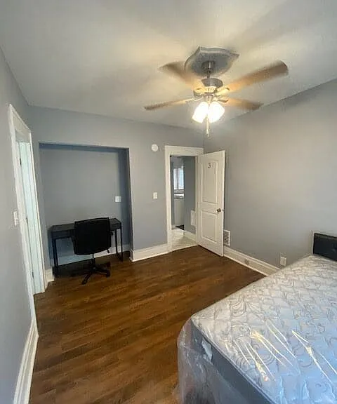 2413 E Genesee St — Photo 10