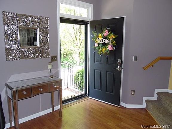 4th image of 13840 Hill St #169
