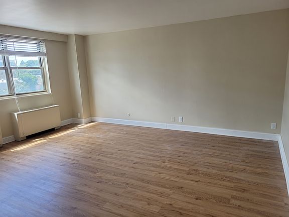 4th image of 7100 Boulevard East APT 6