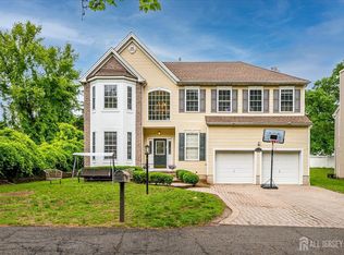 153 Brookhill Ave, Edison, NJ 08817