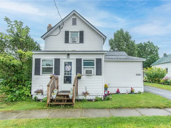 27520 Church St, Chaumont, NY 13622