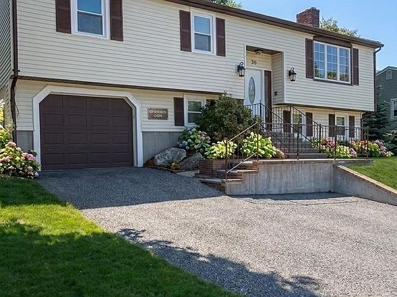 2nd image of 39 Westport Rd