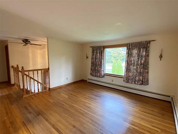 4th image of 913 Grant St