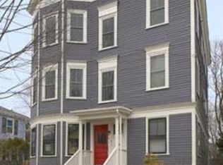 161 Raymond St #3, Cambridge, MA 02140