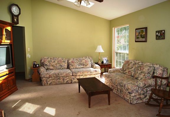 3rd image of 4650 Southhampton Dr