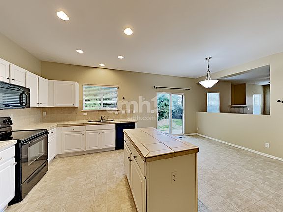 5th image of 13954 Ivy St