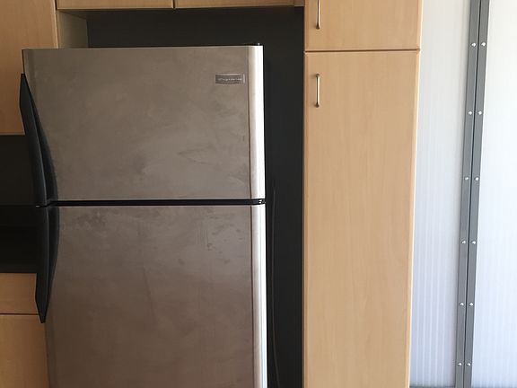 5th image of 842 Banklick St APT 111