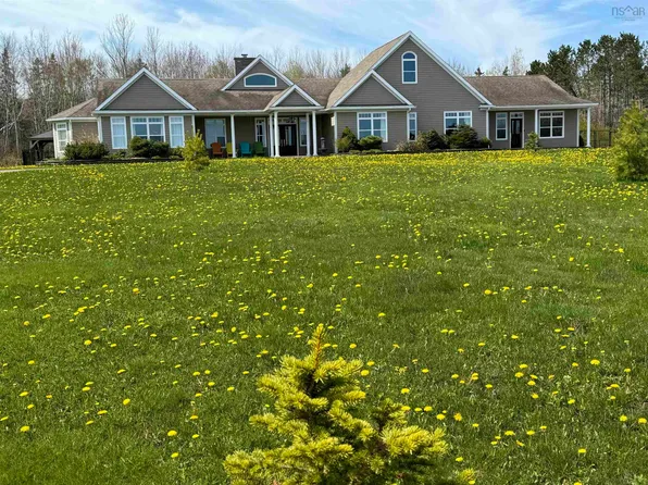 1911 Granton Abercrombie Rd, Pictou, NS B2H 5C6