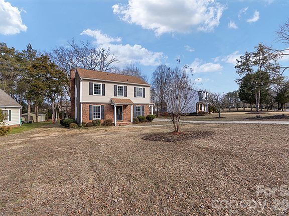 4th image of 2240 Lawton Bluff Rd