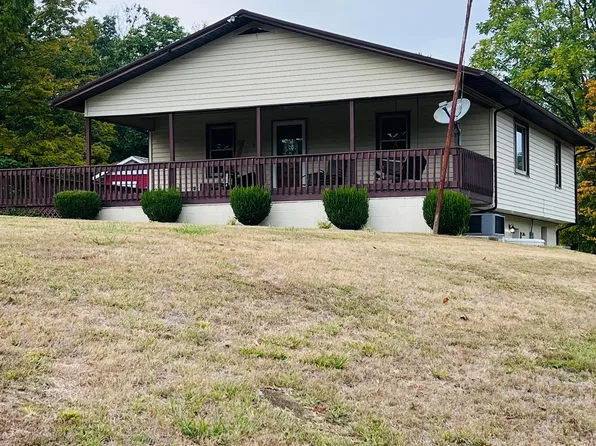 3915 Centerville Rd, Prichard, WV 25555