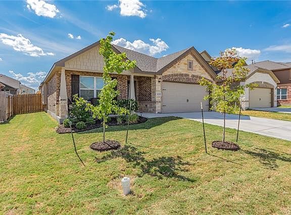 4th image of 8030 Arezzo Dr