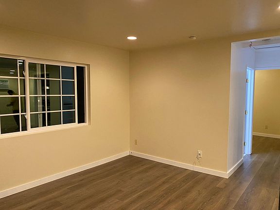 2nd image of 3231 Arvia St