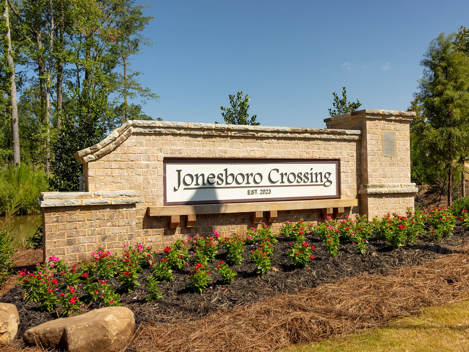 Jonesboro Crossing — Photo 2