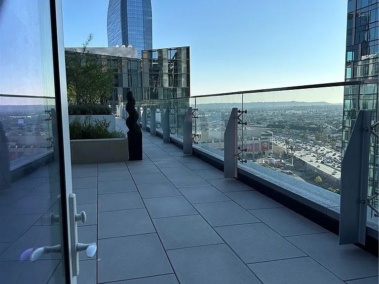 877 Francisco St #2110 — Photo 10
