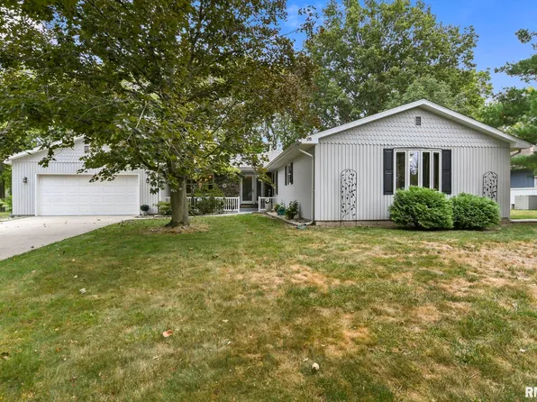 51 Axline Rd, Chatham, IL 62629