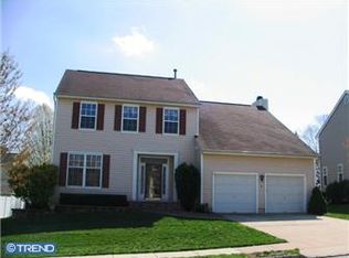 3 Whitford Dr, Burlington, NJ 08016