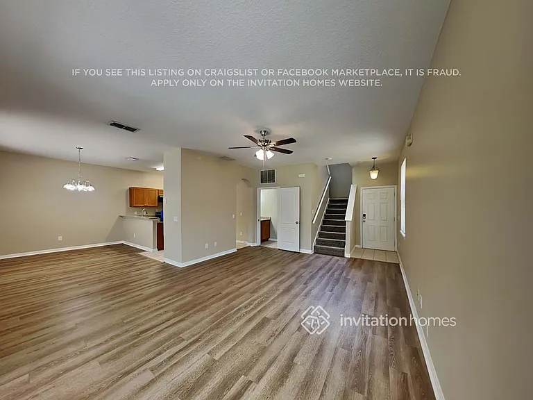 576 Sandy Ridge Dr — Photo 5