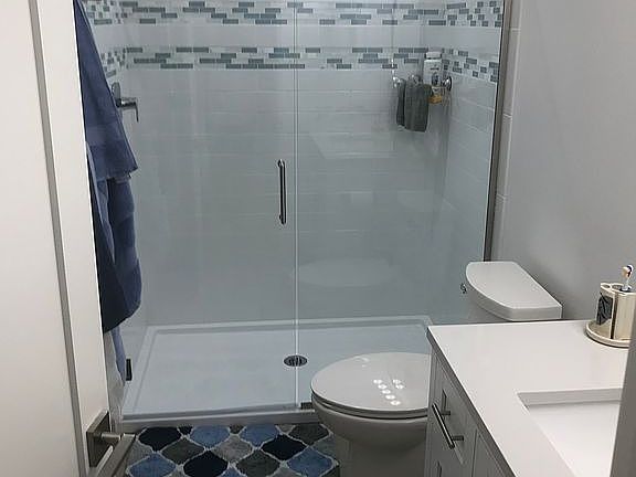 Upstairs bathroom 