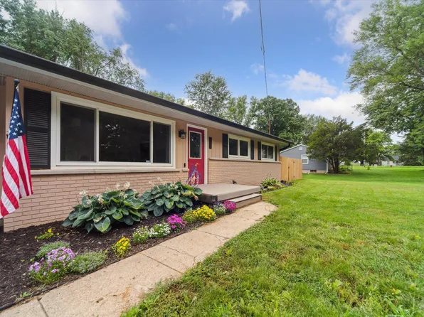 317 Circle Dr, Marshall, MI 49068