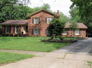 1202 Falls Trce, Louisville, KY 40223