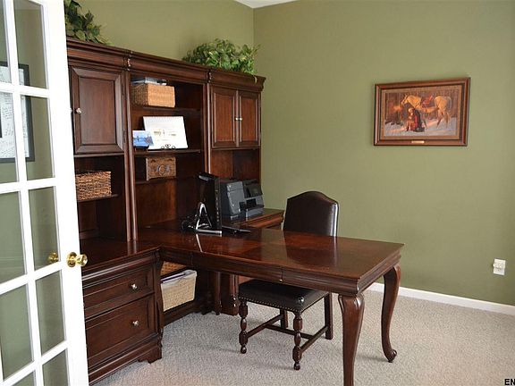 4th image of 25 Goldfield Ln