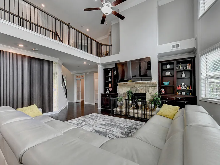 6035 Ashborough Park — Photo 26
