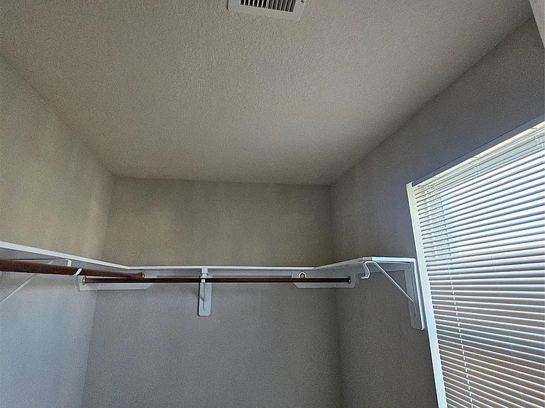 11015 Walkup Way — Photo 19