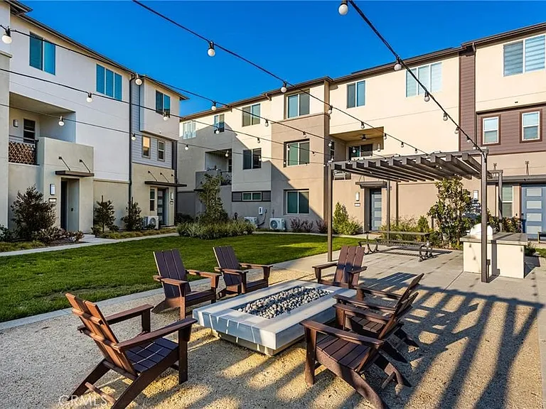 1590 E Hermosa Ln #3 — Photo 31
