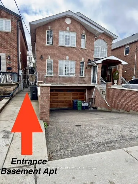 1 bed, $2,000 — Photo 1