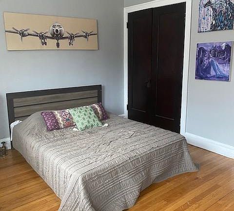 5th image of 5954 W Fulton St